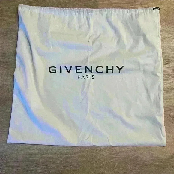 Authentic Givenchy Pandora Shoulder Bag - Picture 14 of 14